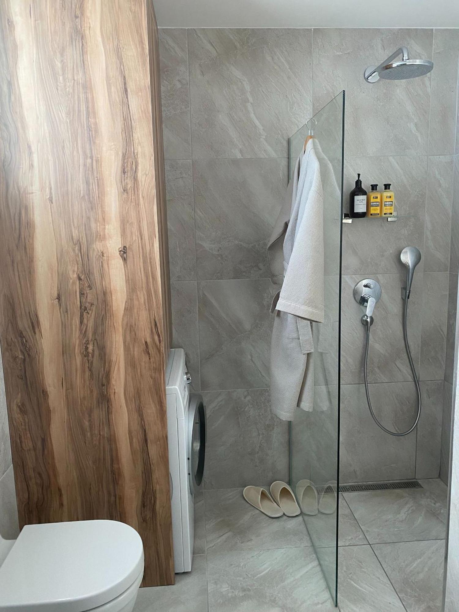 Luxurious Seafront Penthouse Daire Girne Dış mekan fotoğraf