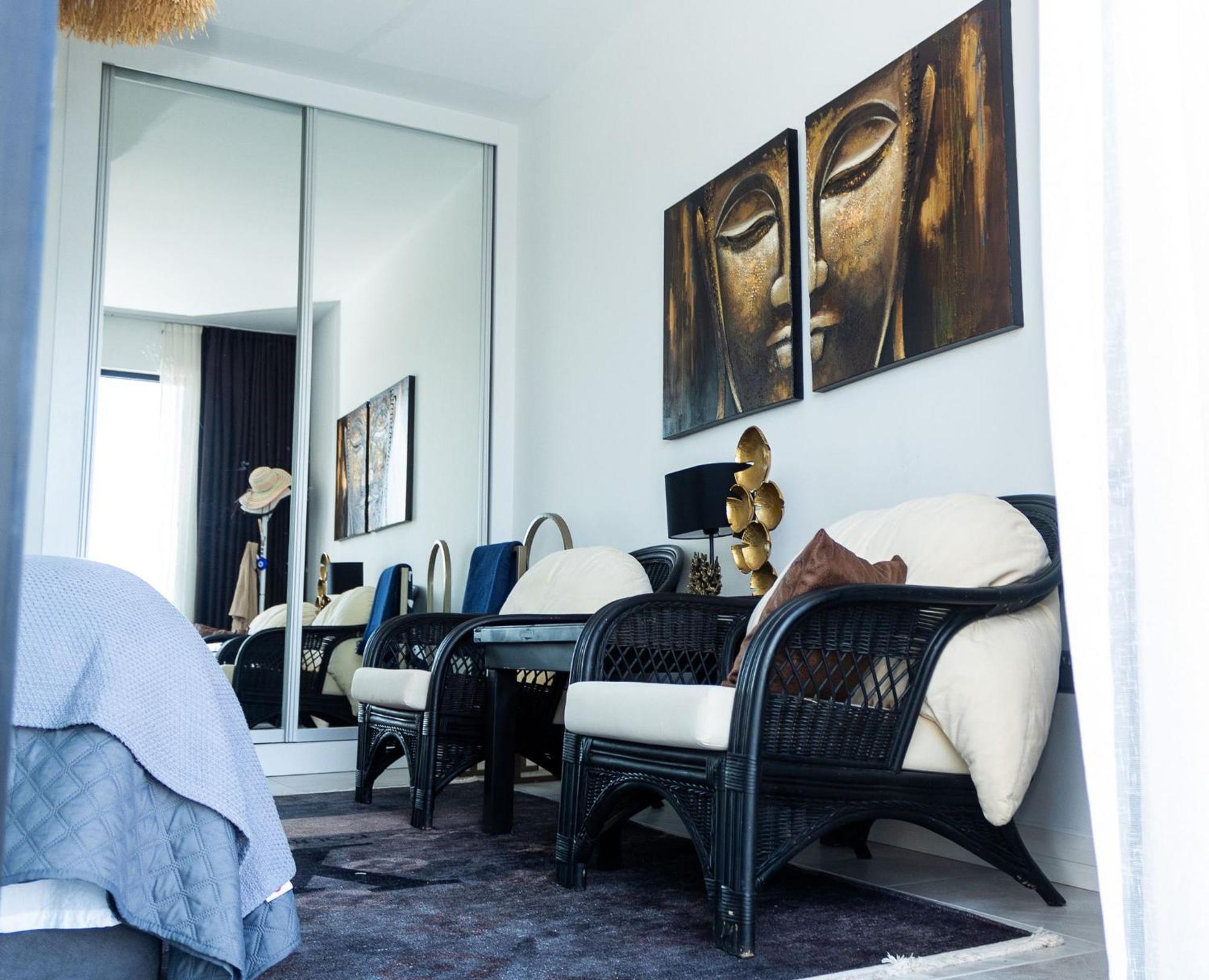 Luxurious Seafront Penthouse Daire Girne Dış mekan fotoğraf